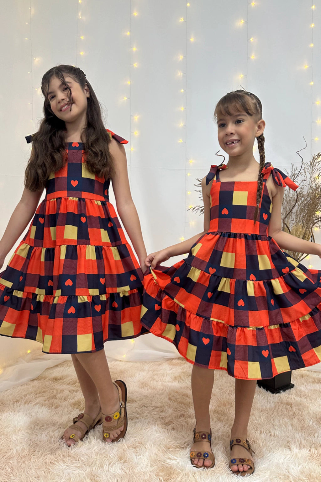 Vestido 3 Marias Xadrez Laranja Corações