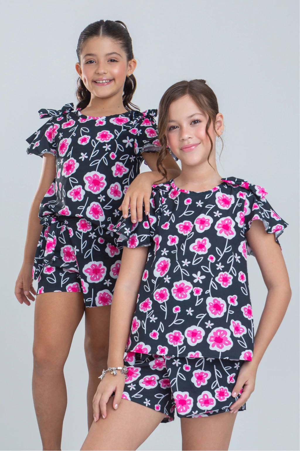 Conjunto Infantil Menina Victoria Preto Flores (Short + Batinha)