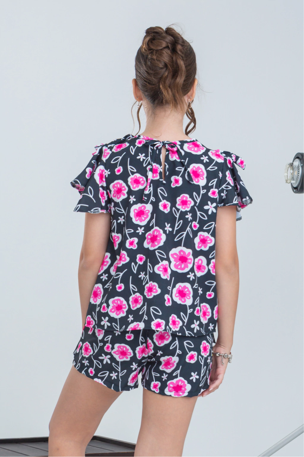 Conjunto Infantil Menina Victoria Preto Flores (Short + Batinha)