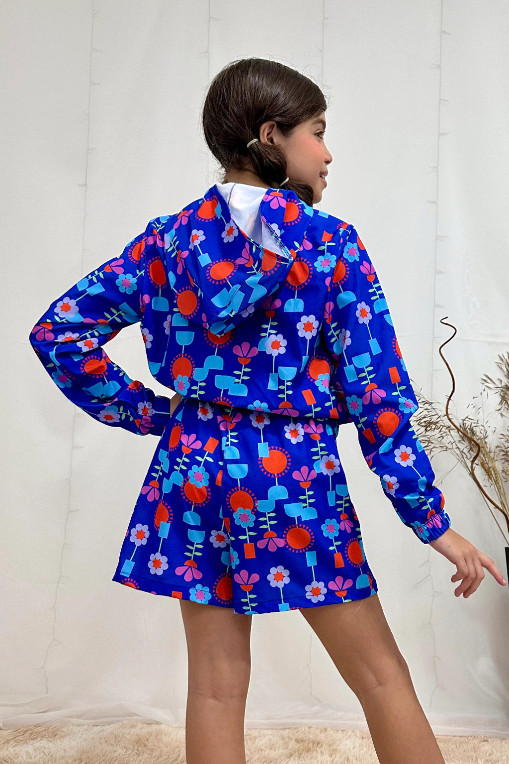 Conjunto Infantil Menina - Short + Corta Vento Capuz