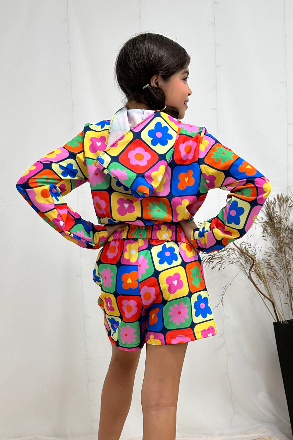 Conjunto Infantil Menina - Short + Corta Vento Capuz