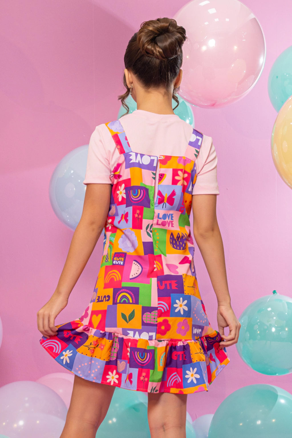Salopete Samara Estampado Love (salopete + blusa)