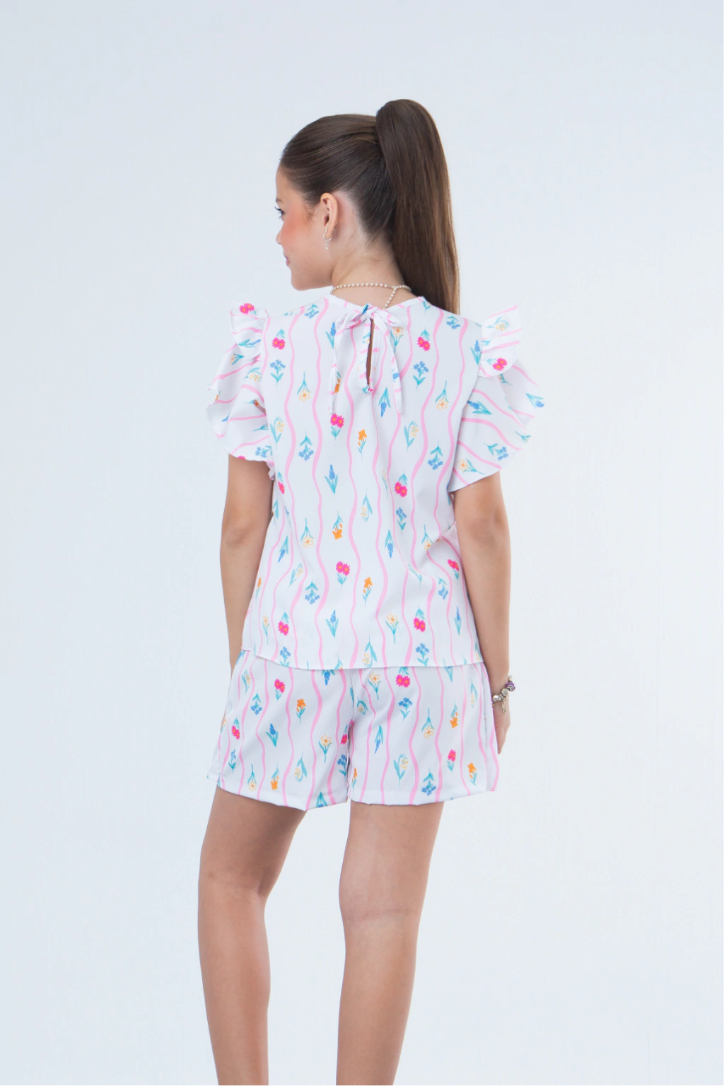 Conjunto Infantil Menina Sabrina Flores (Shortsaia + Batinha)